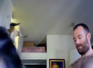 Азер трахает свою симпатичную жену